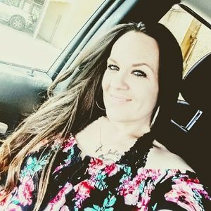 Meet your Posher, Emerald